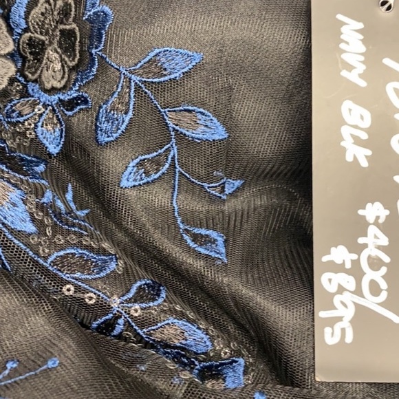 David Meister embroidered 3-D lace short sleeves long gown - Picture 11 of 13